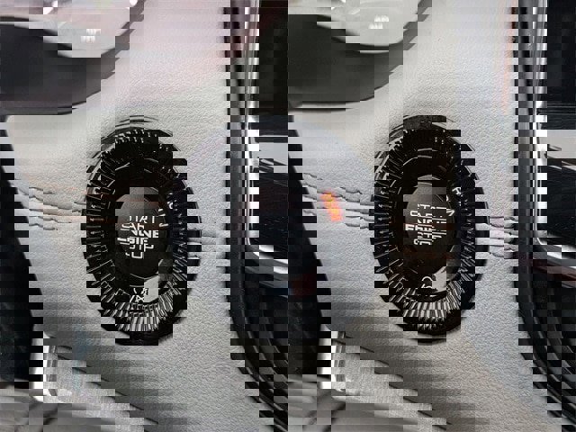 Used 2023 Jeep Compass Limited image 21