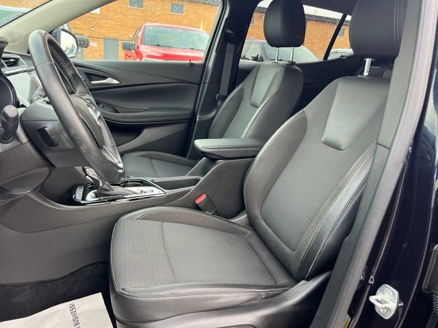 Used 2021 Buick Encore GX Preferred w/ Cold Weather Comfort Package FWD image 19
