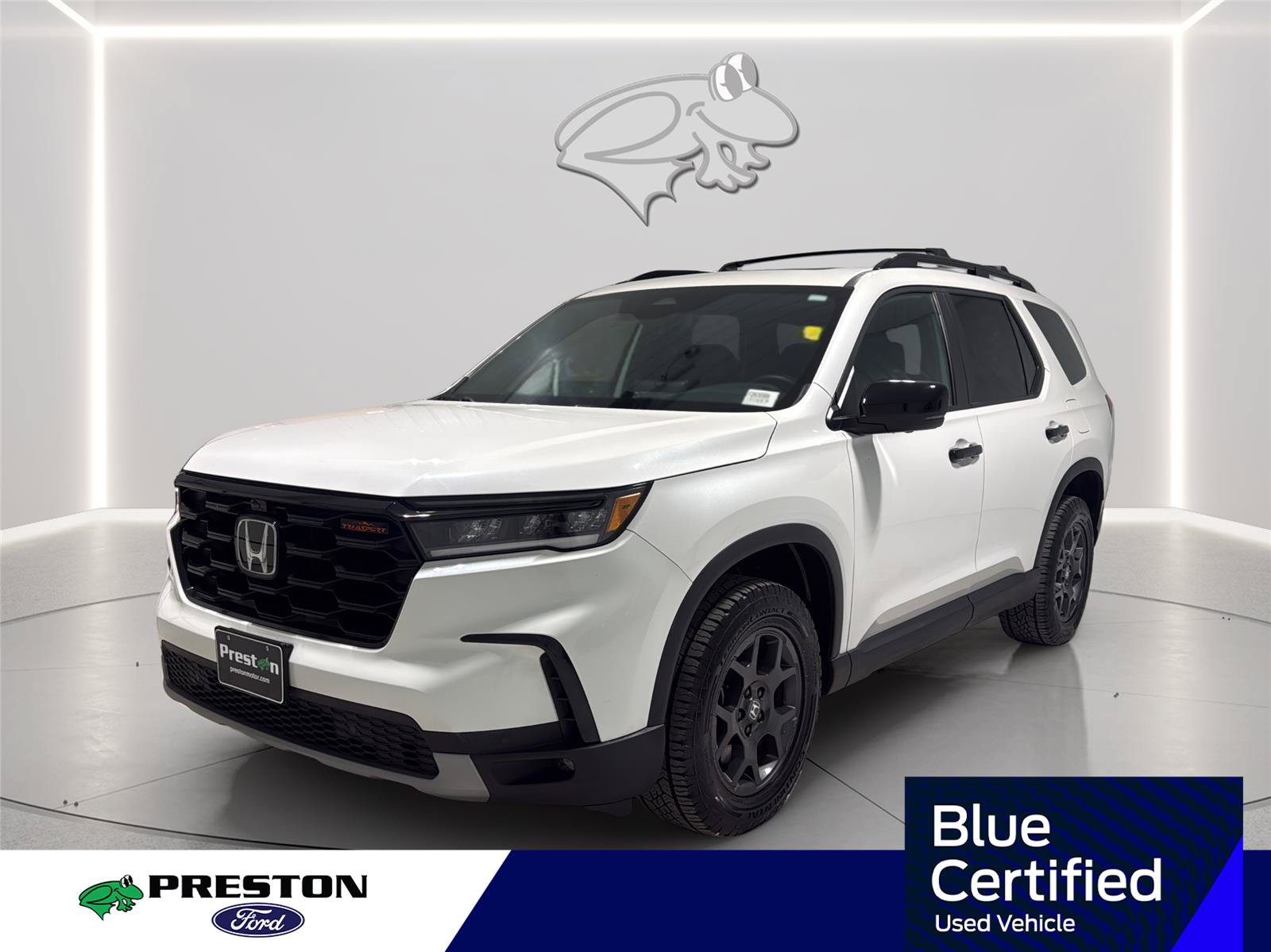 Used 2025 Honda Pilot TrailSport image 1