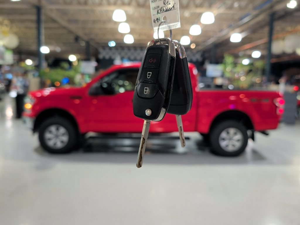 Certified 2019 Ford F150 XLT AWD/4WD image 4