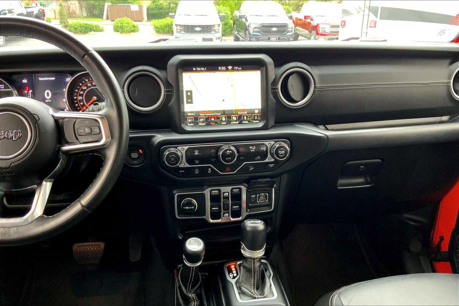 Used 2018 Jeep Wrangler Unlimited Sahara image 6
