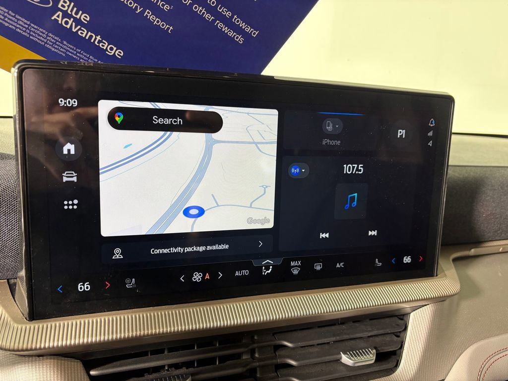 Certified 2025 Ford Explorer Active w/ Active Comfort Package AWD/4WD image 17