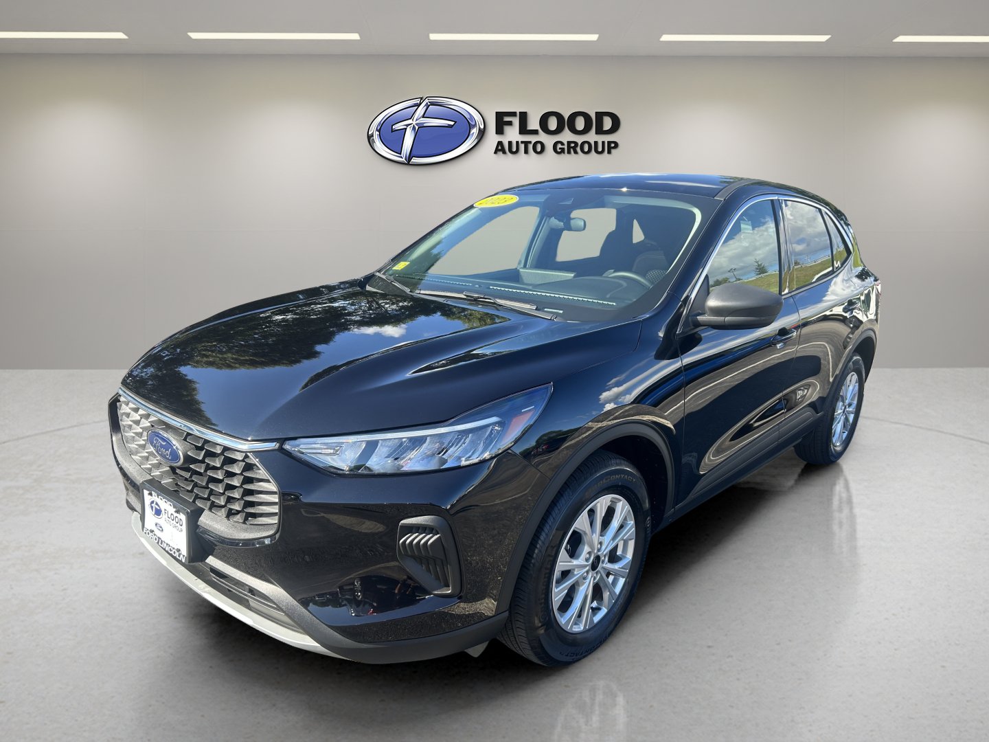 Certified 2023 Ford Escape Active w/ Tech Pack #1 AWD/4WD image 3