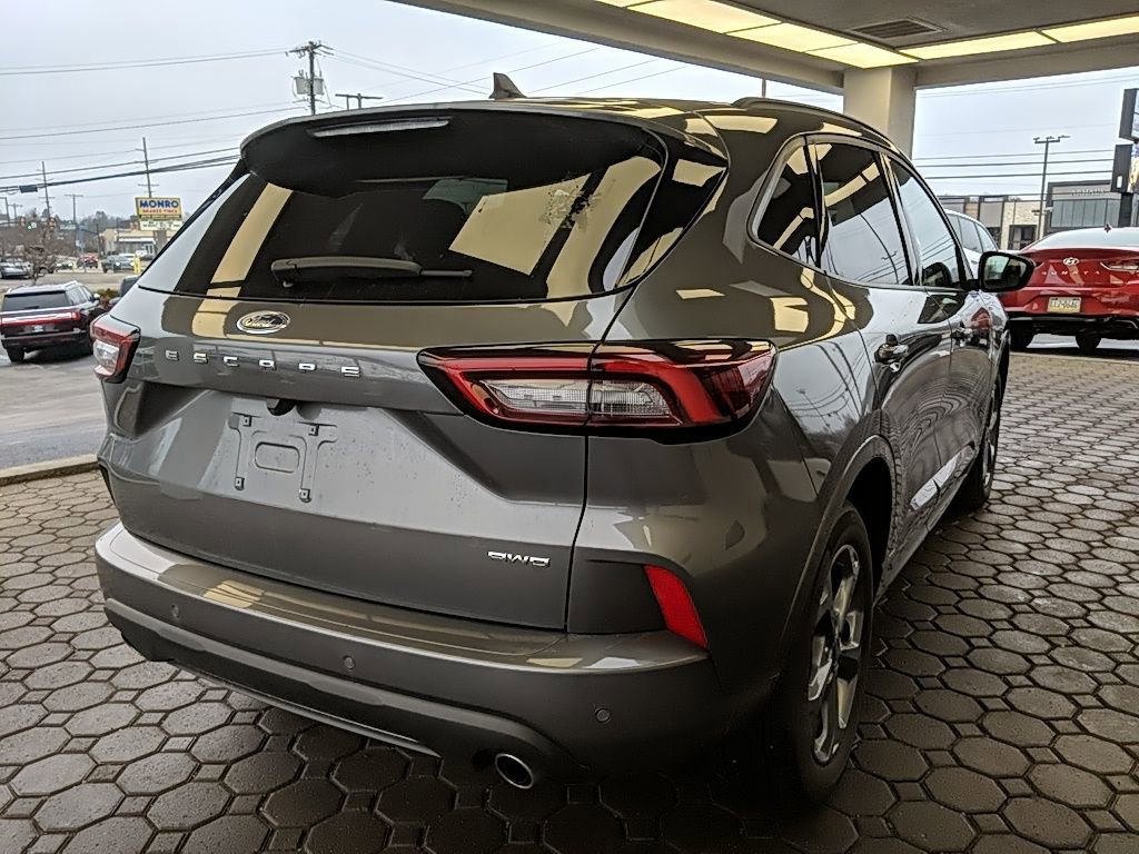 Certified 2024 Ford Escape ST-Line w/ Tech Pack #1 image 5