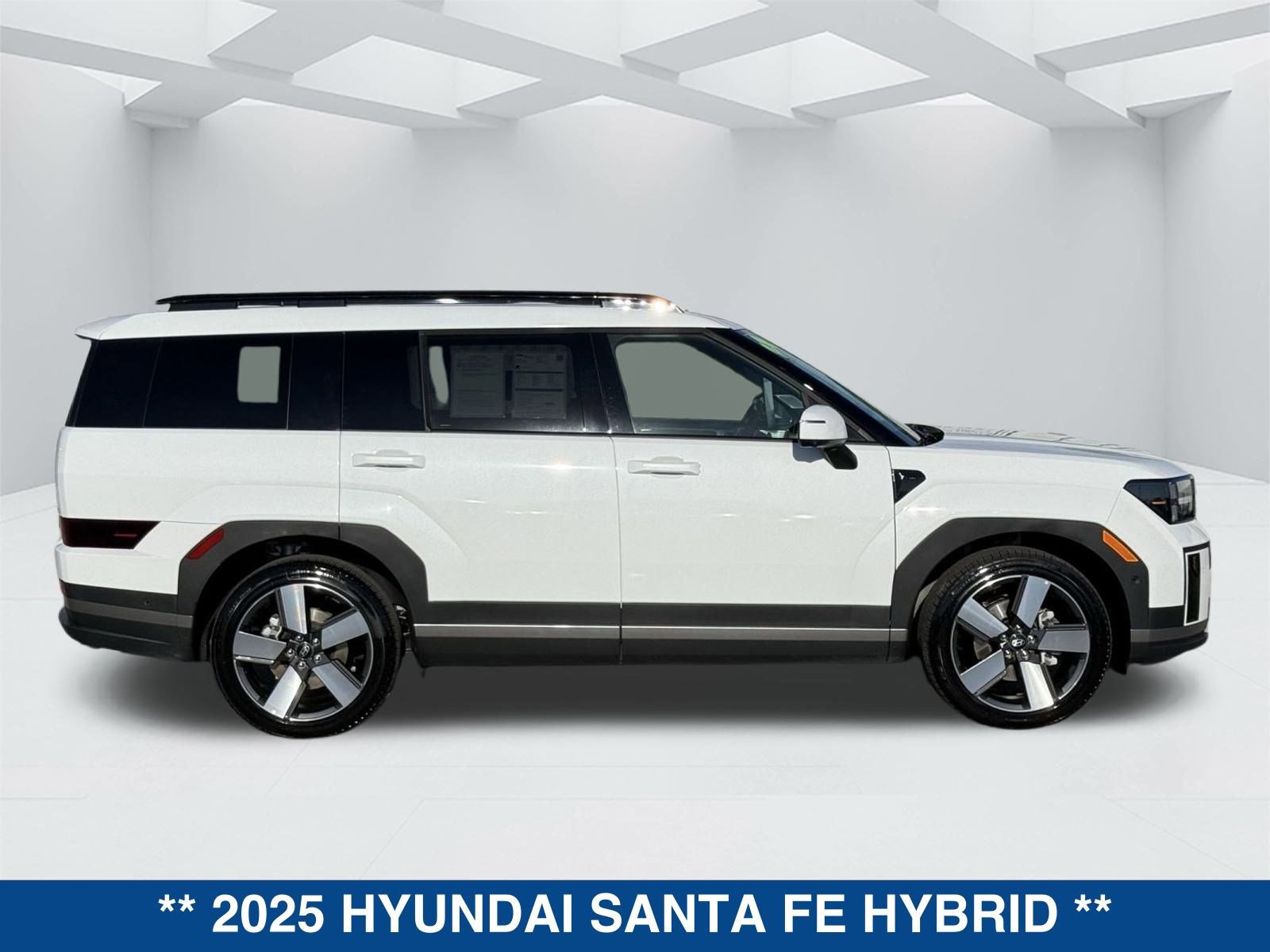 Used 2025 Hyundai Santa Fe Limited image 3