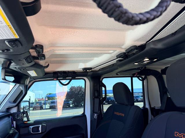 Used 2022 Jeep Gladiator Mojave w/ Cold Weather Group AWD/4WD image 19