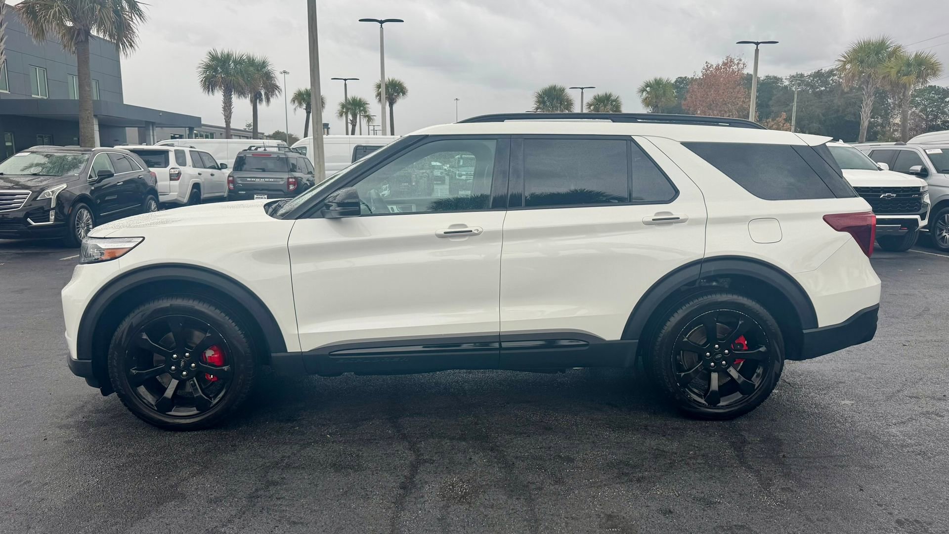 Certified 2024 Ford Explorer ST w/ Equipment Group 401A image 41