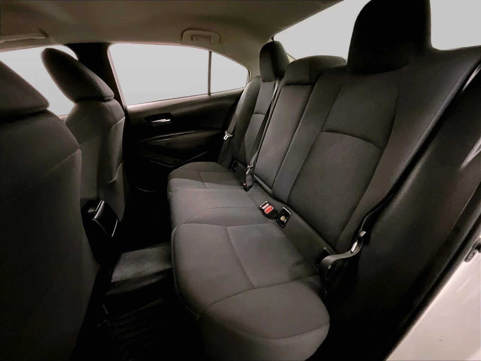 Used 2020 Toyota Corolla LE FWD image 25