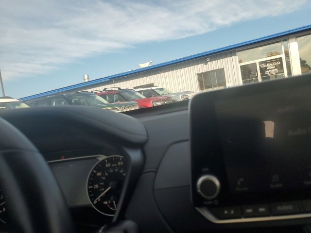 Used 2020 Nissan Altima 2.5 SV image 29