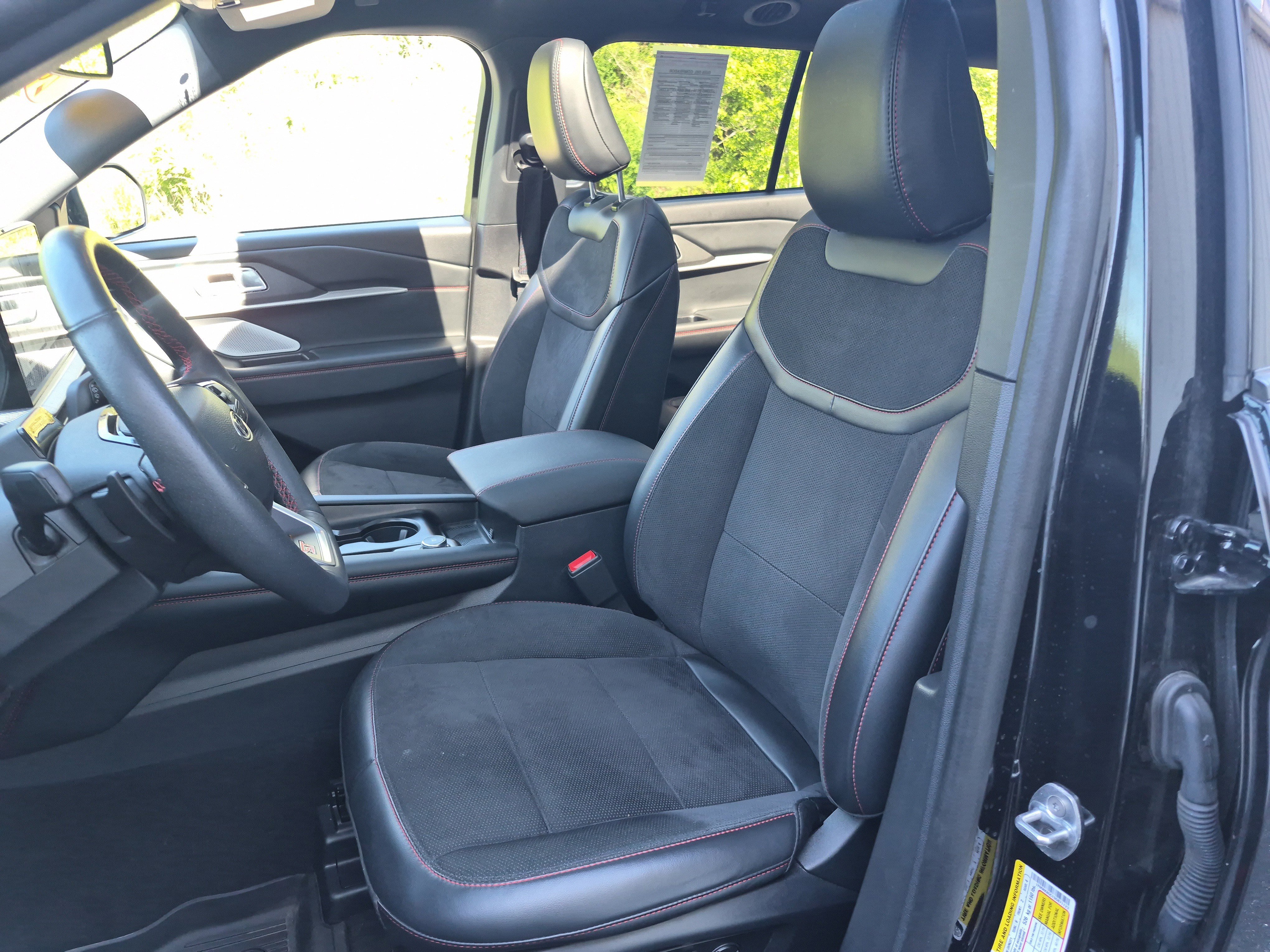 Certified 2025 Ford Explorer ST w/ Sun And Sound Package AWD/4WD image 11