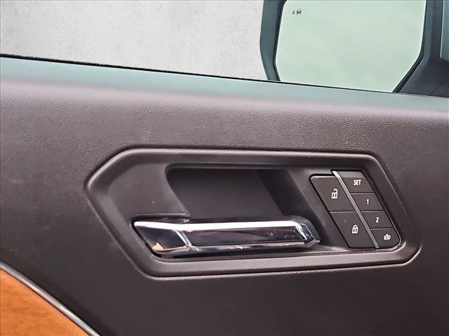 Used 2025 GMC Canyon Denali AWD/4WD image 21