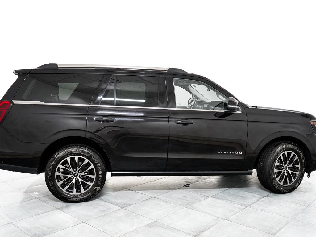 Certified 2025 Ford Expedition Platinum AWD/4WD image 7