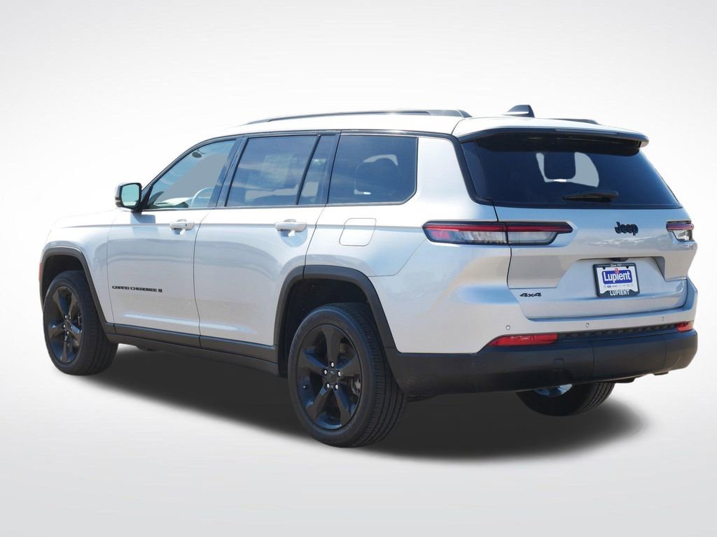 Used 2024 Jeep Grand Cherokee L Altitude AWD/4WD image 4