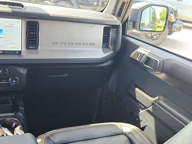 Certified 2025 Ford Bronco Outer Banks AWD/4WD image 21