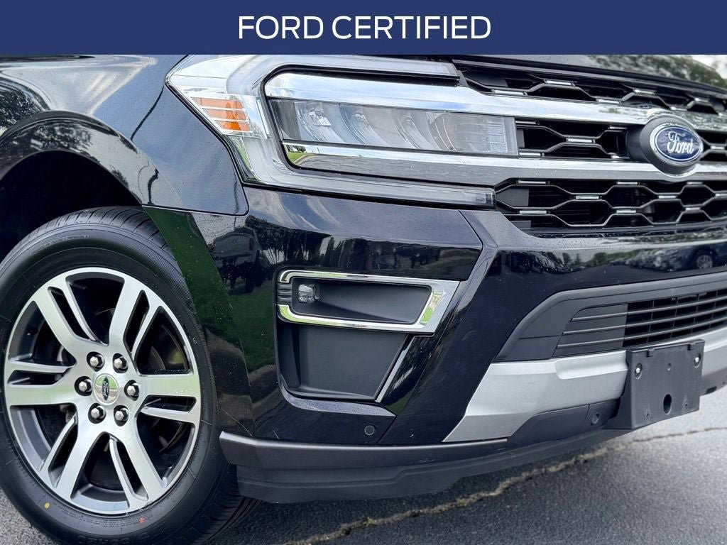 Certified 2024 Ford Expedition Limited AWD/4WD image 3