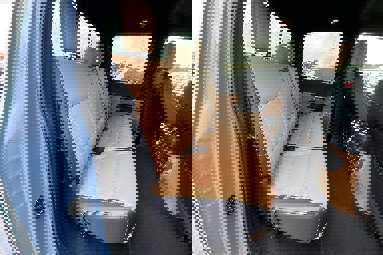 Certified 2023 Ford F150 Lariat w/ Equipment Group 502A High image 19