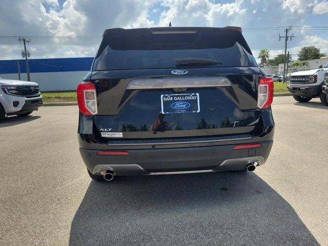Certified 2023 Ford Explorer XLT w/ Equipment Group 202A RWD image 5