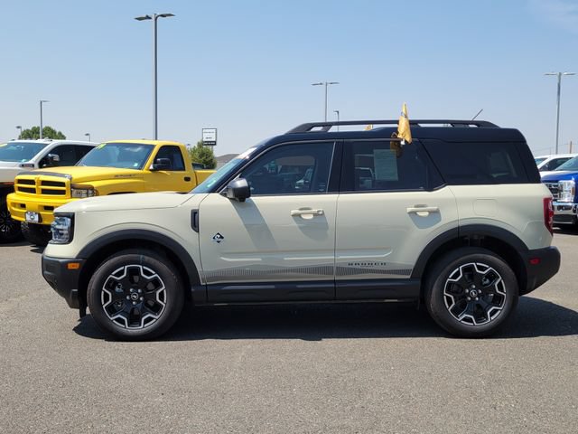 Certified 2025 Ford Bronco Sport Outer Banks w/ Outer Banks Tech Package+ AWD/4WD image 2