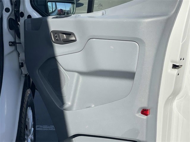Certified 2018 Ford Transit 350 XLT image 32