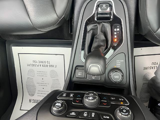 Used 2019 Jeep Cherokee Limited w/ Luxury Group AWD/4WD image 28