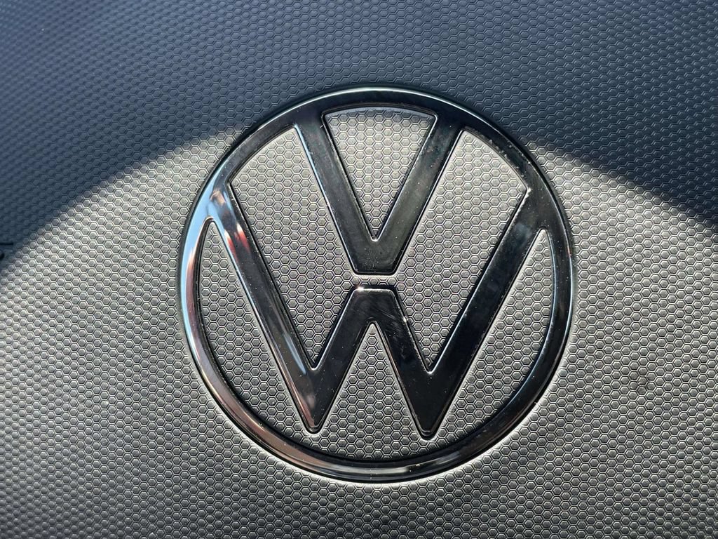 Used 2025 Volkswagen Tiguan SE R-Line FWD image 27
