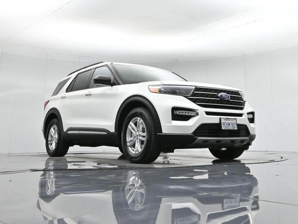 Certified 2023 Ford Explorer XLT w/ Equipment Group 202A image 53