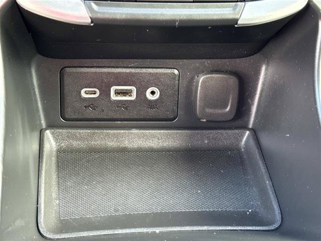 Used 2024 GMC Terrain SLE AWD/4WD image 30