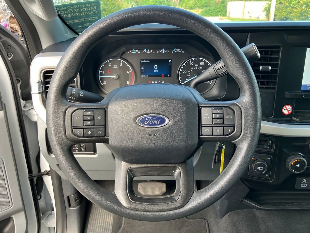 Certified 2025 Ford F250 XLT image 17