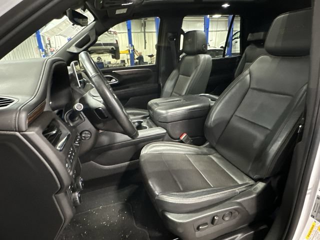 Used 2024 Chevrolet Tahoe High Country AWD/4WD image 17