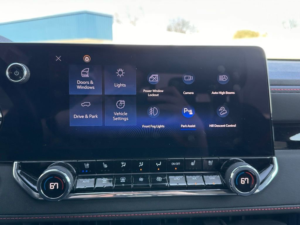 Used 2023 Chevrolet Colorado Z71 w/ Z71 Convenience Package 2 image 33