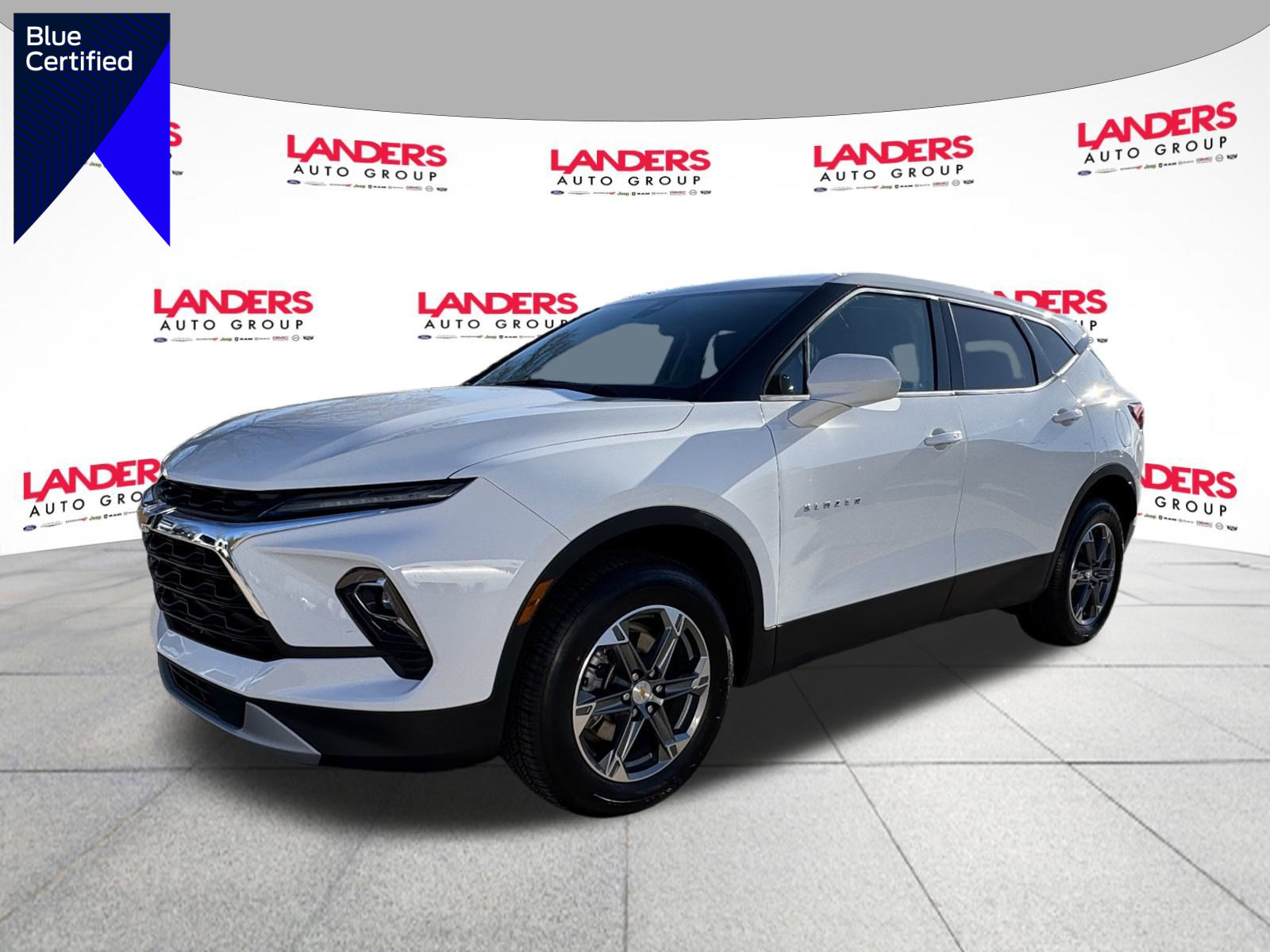 Used 2025 Chevrolet Blazer LT image 1