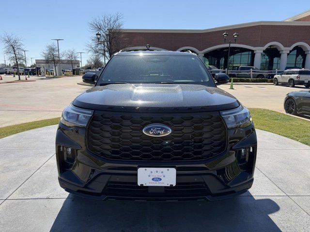 Certified 2026 Ford Explorer ST-Line w/ ST-Line Street Pack image 5