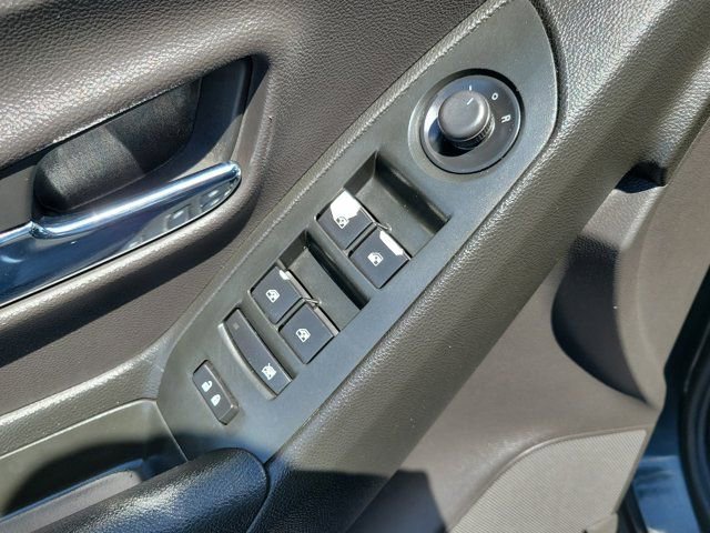 Used 2017 Chevrolet Trax LT w/ LT Convenience Package FWD image 17