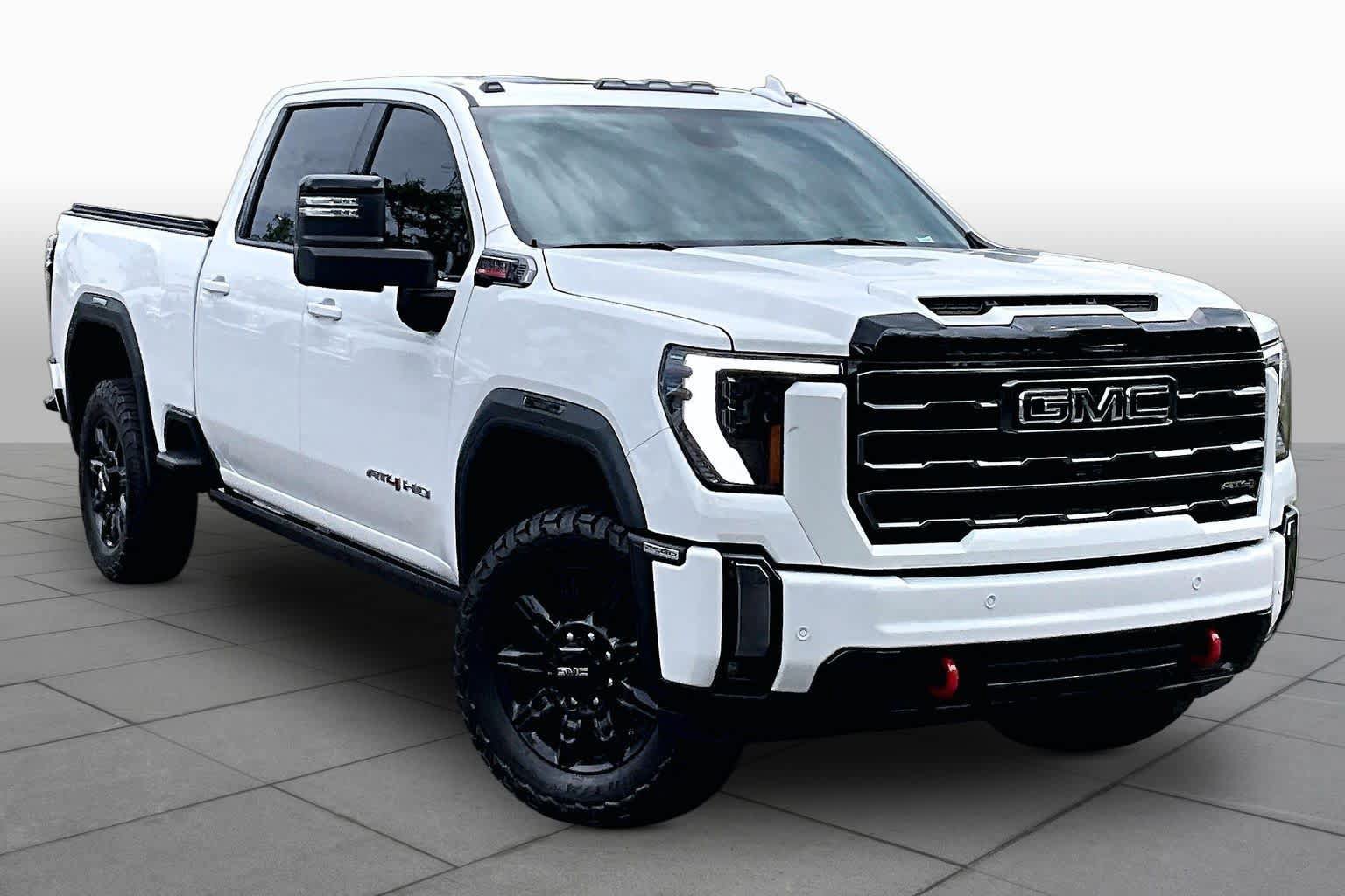 Used 2024 GMC Sierra 2500 AT4 w/ AT4 Premium Plus Package AWD/4WD image 3