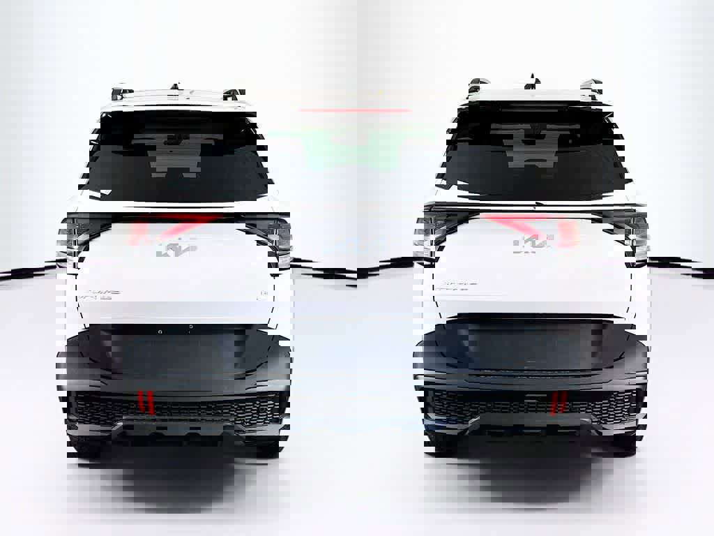 Used 2023 Kia Sportage X-Line w/ X-Line Premium Package image 4