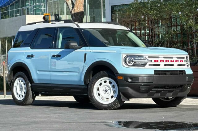 Certified 2023 Ford Bronco Sport Heritage w/ Heritage Convenience Package AWD/4WD image 2