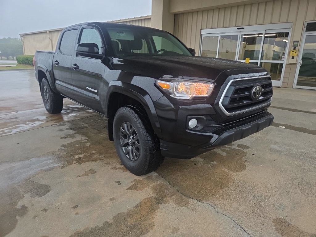 Used 2023 Toyota Tacoma SR5 w/ SR5 Appearance Package RWD image 13