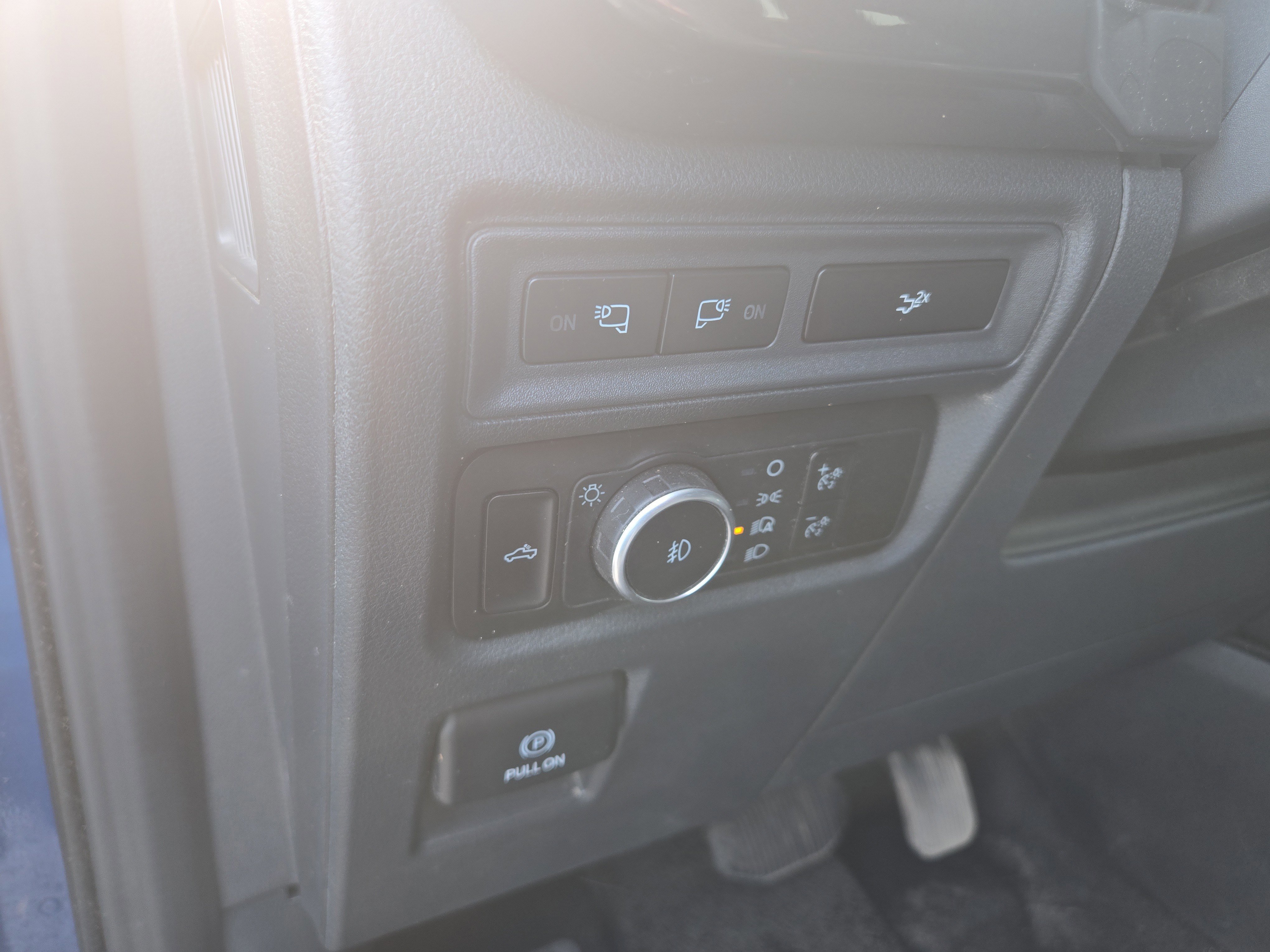 Certified 2023 Ford F150 XLT w/ Equipment Group 302A High image 17