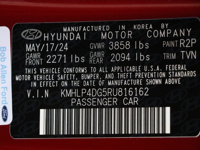 Used 2024 Hyundai Elantra Limited FWD image 32