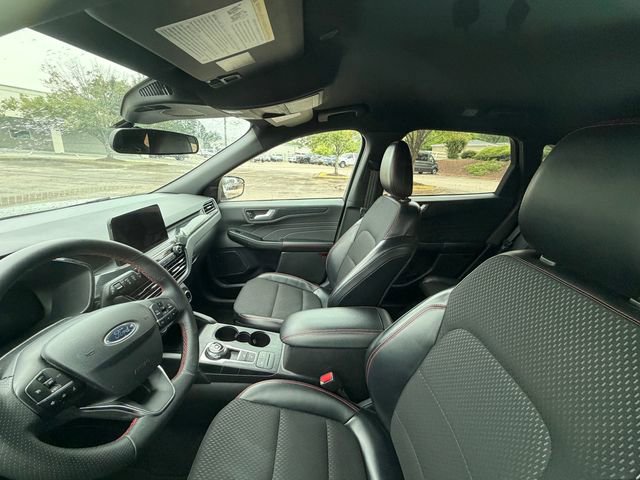 Certified 2025 Ford Escape ST-Line FWD image 2