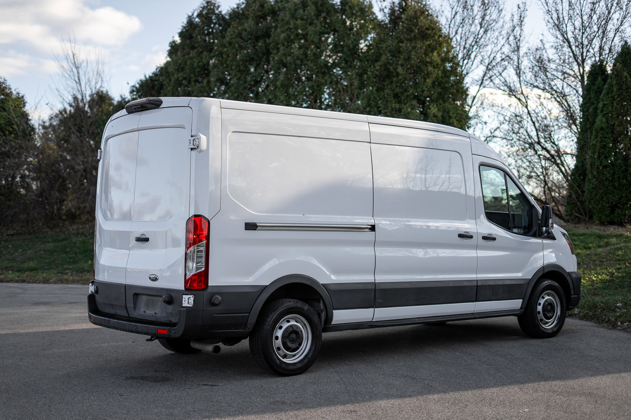 Certified 2020 Ford Transit 250 Medium Roof w/ Interior Upgrade Package image 5
