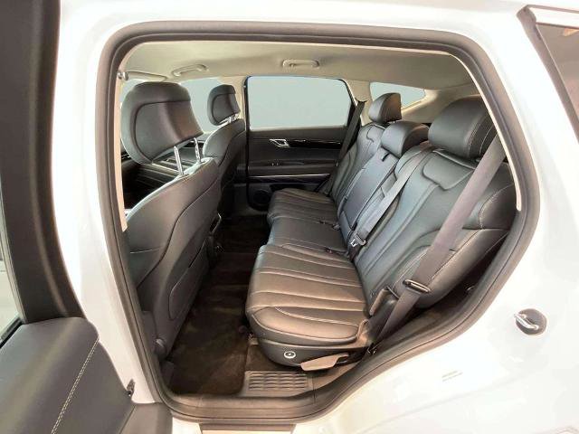 Used 2025 Genesis GV80 2.5T Standard AWD/4WD image 18