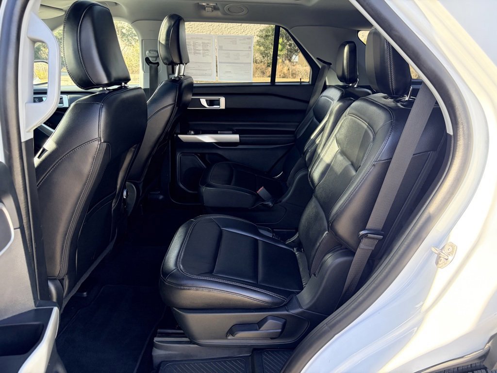 Certified 2021 Ford Explorer XLT w/ Equipment Group 202A image 24