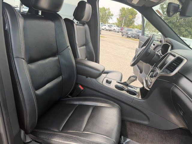Used 2017 Jeep Grand Cherokee Limited AWD/4WD image 38