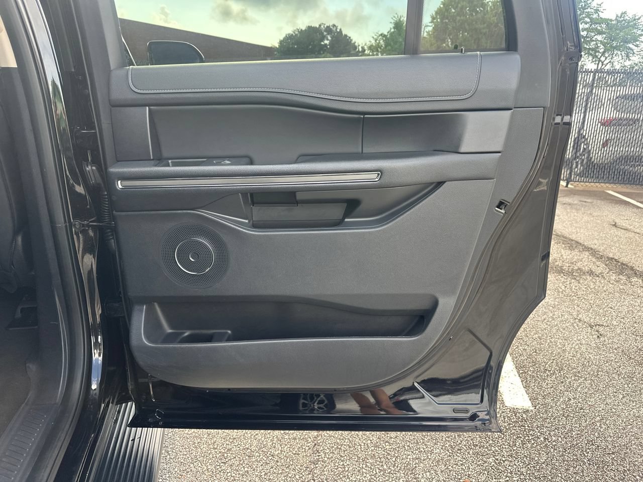 Certified 2024 Ford Expedition Max XLT RWD image 18