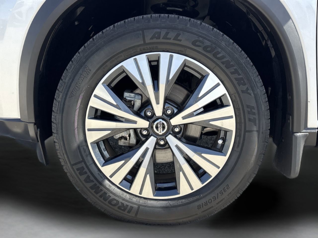 Used 2021 Nissan Rogue SV image 36