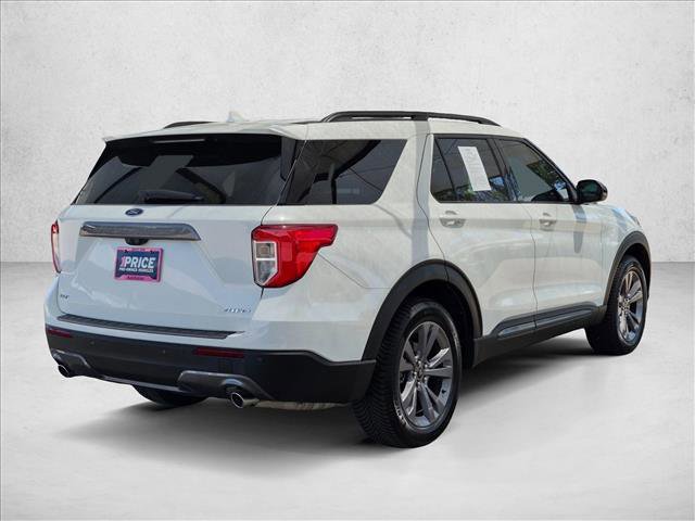 Certified 2022 Ford Explorer XLT w/ Equipment Group 202A AWD/4WD image 5