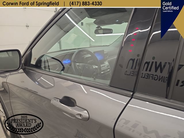 Certified 2024 Ford Explorer XLT w/ Equipment Group 202A AWD/4WD image 21