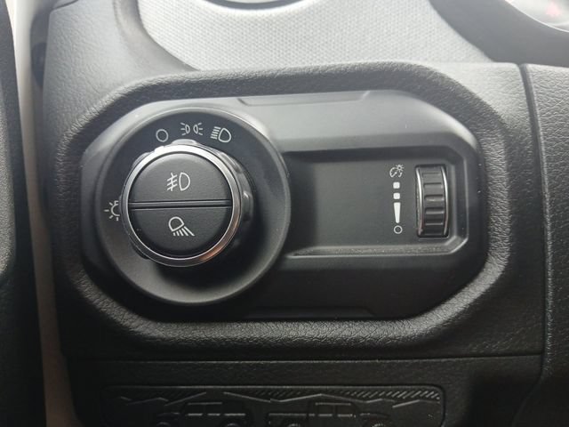 Used 2025 Jeep Gladiator Sport AWD/4WD image 9
