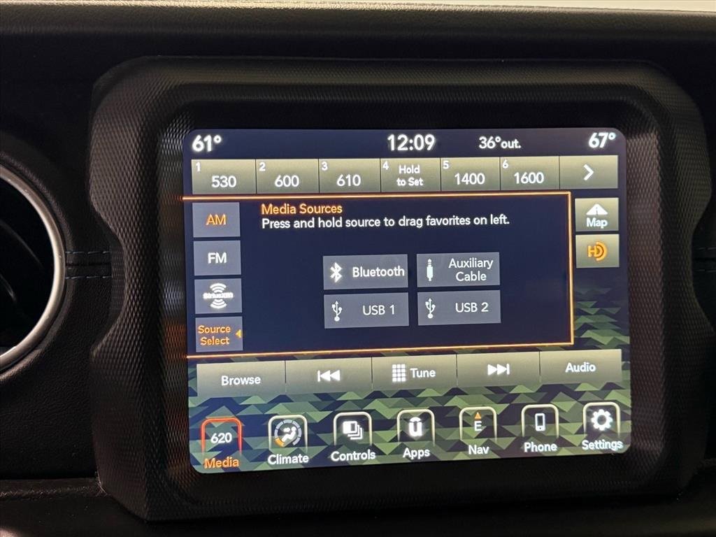 Used 2021 Jeep Wrangler Unlimited Rubicon 4xe w/ Steel Bumper Group image 24